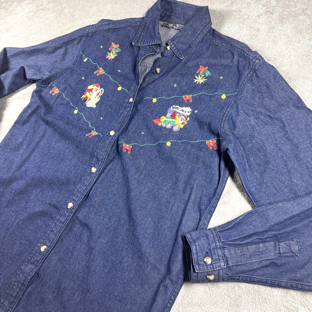Way To Go Vintage Women's S Embroidered Christmas Denim Button Front Shirt